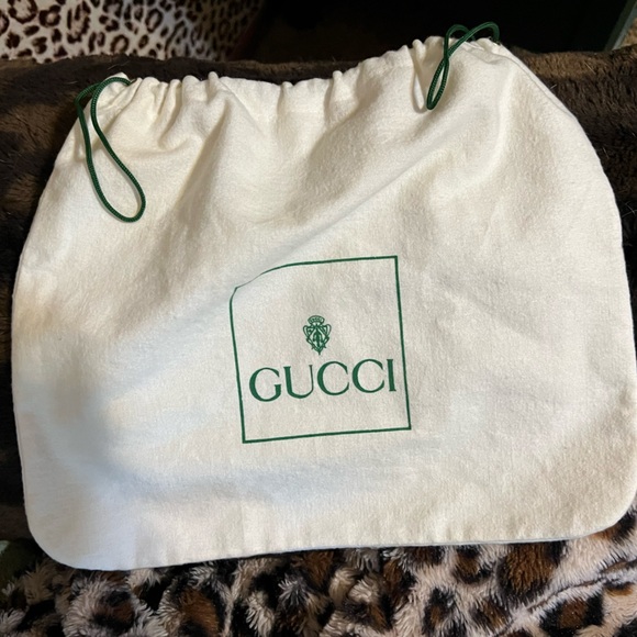 GUCCI DUST BAG Vintage in excellent condition.  Approx 10"x12" - Picture 1 of 3
